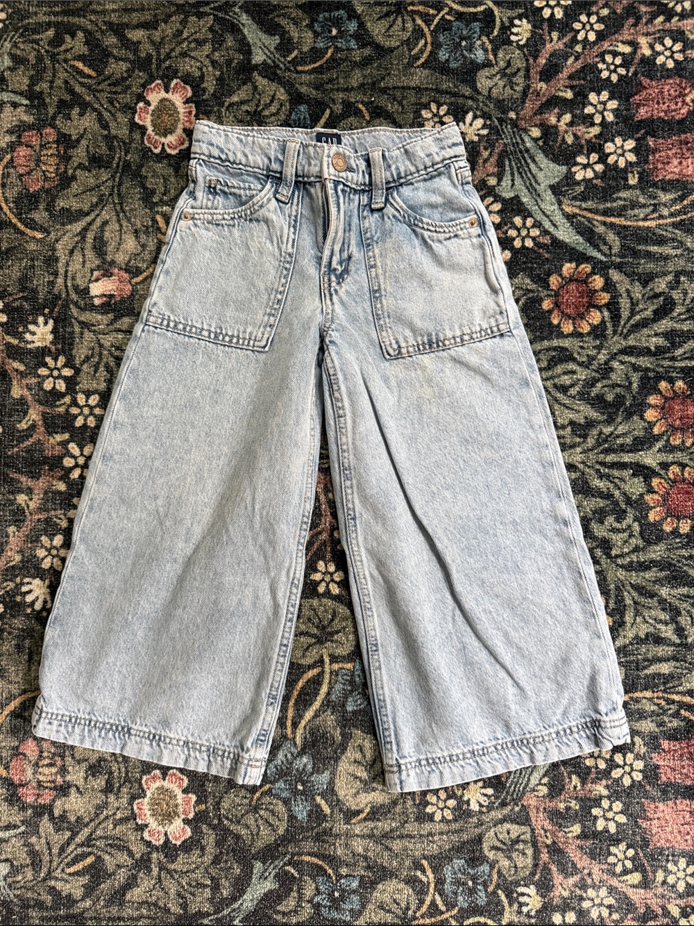 Gap Wide Leg baggy denim size 6